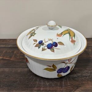 Royal Worcester White and Gold Serving Bowl with Lid